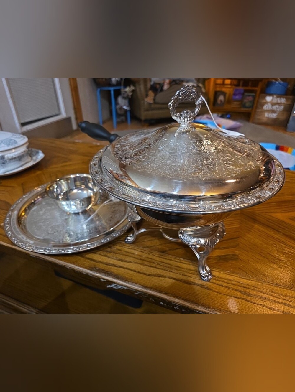 Vintage Oneida Du Maurier Silverplate Chafing Dish Set Ornate Serving Piece